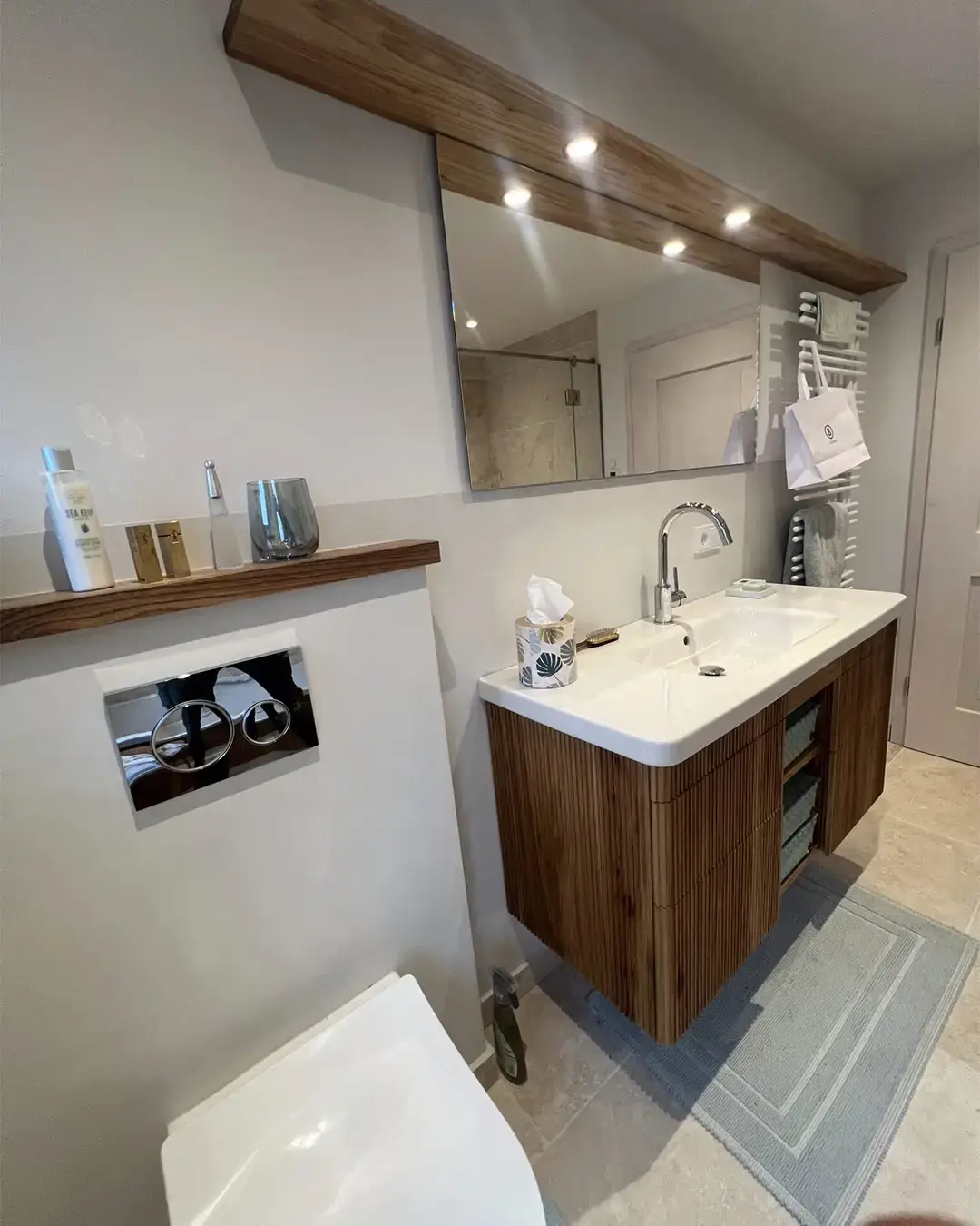 Kernsanierung einer Erdgeschosswohnung mit Erneuerung der Bäder und moderner Sanitärinstallation